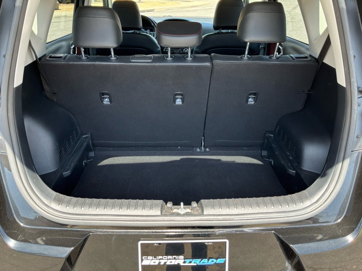 Used 2023 Kia Soul GT-Line FWD image 20