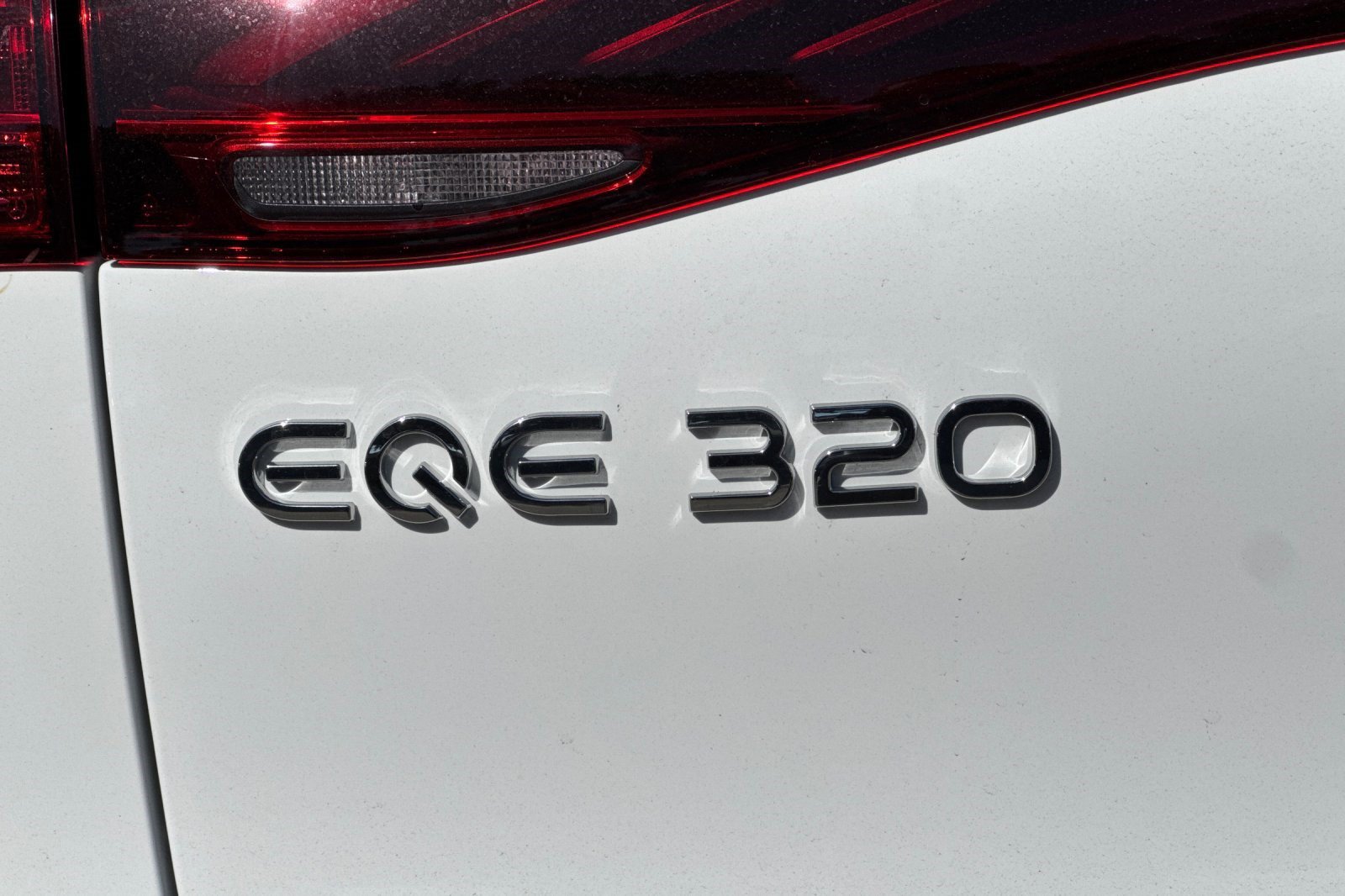 Used 2026 Mercedes-Benz EQE 320 4MATIC SUV image 26