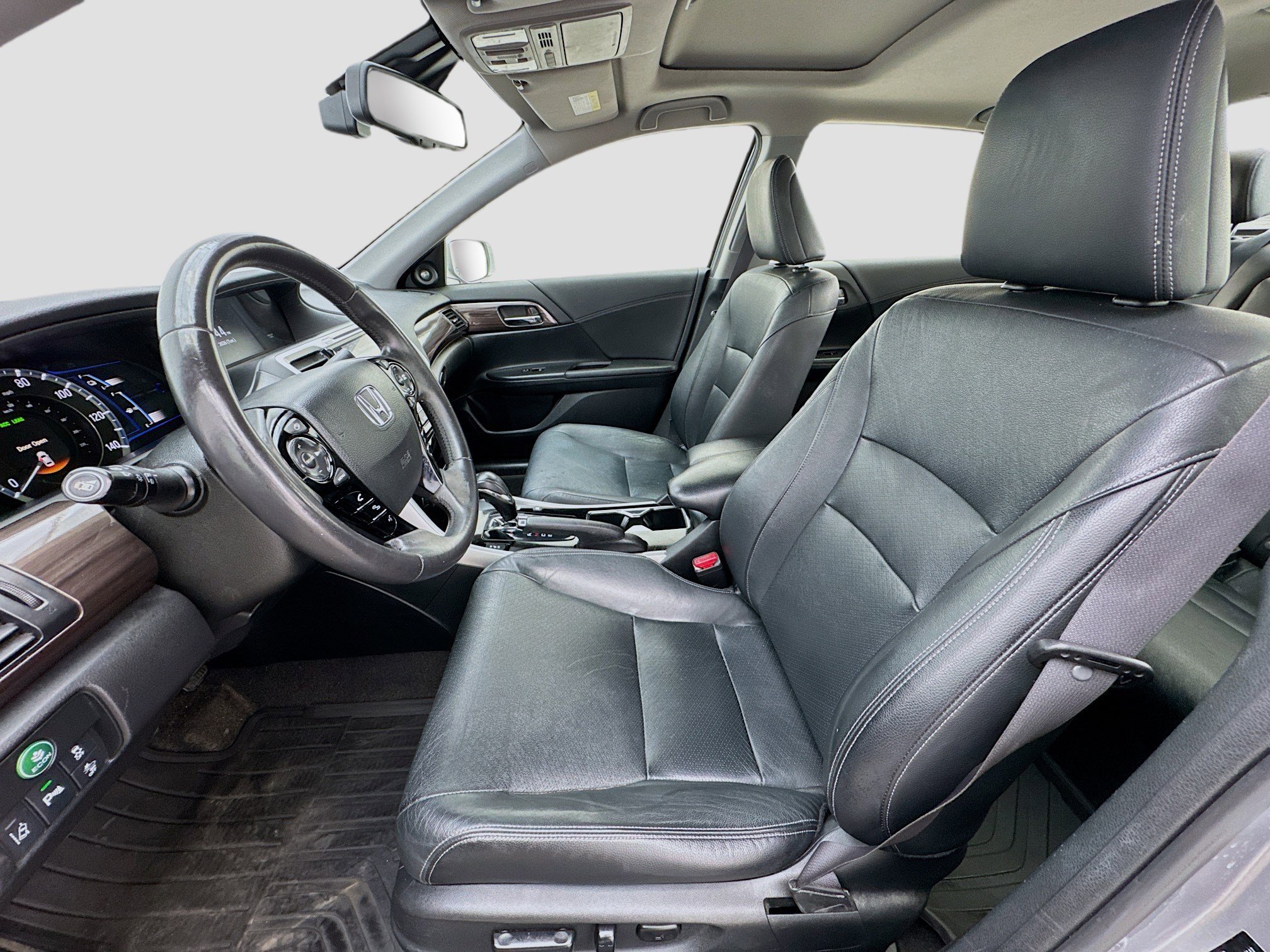 Used 2017 Honda Accord Touring image 13