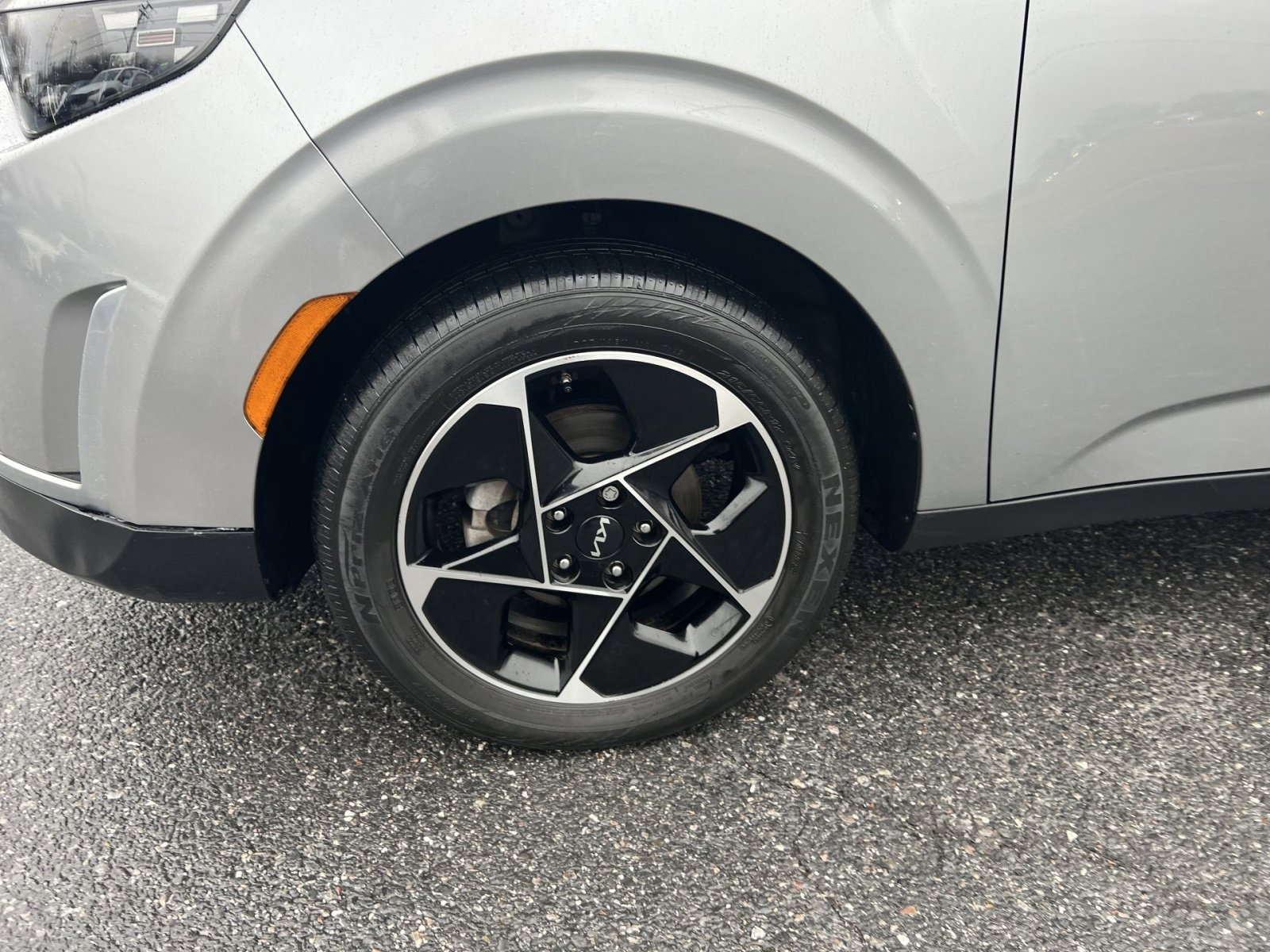 Used 2023 Kia Soul EX image 12