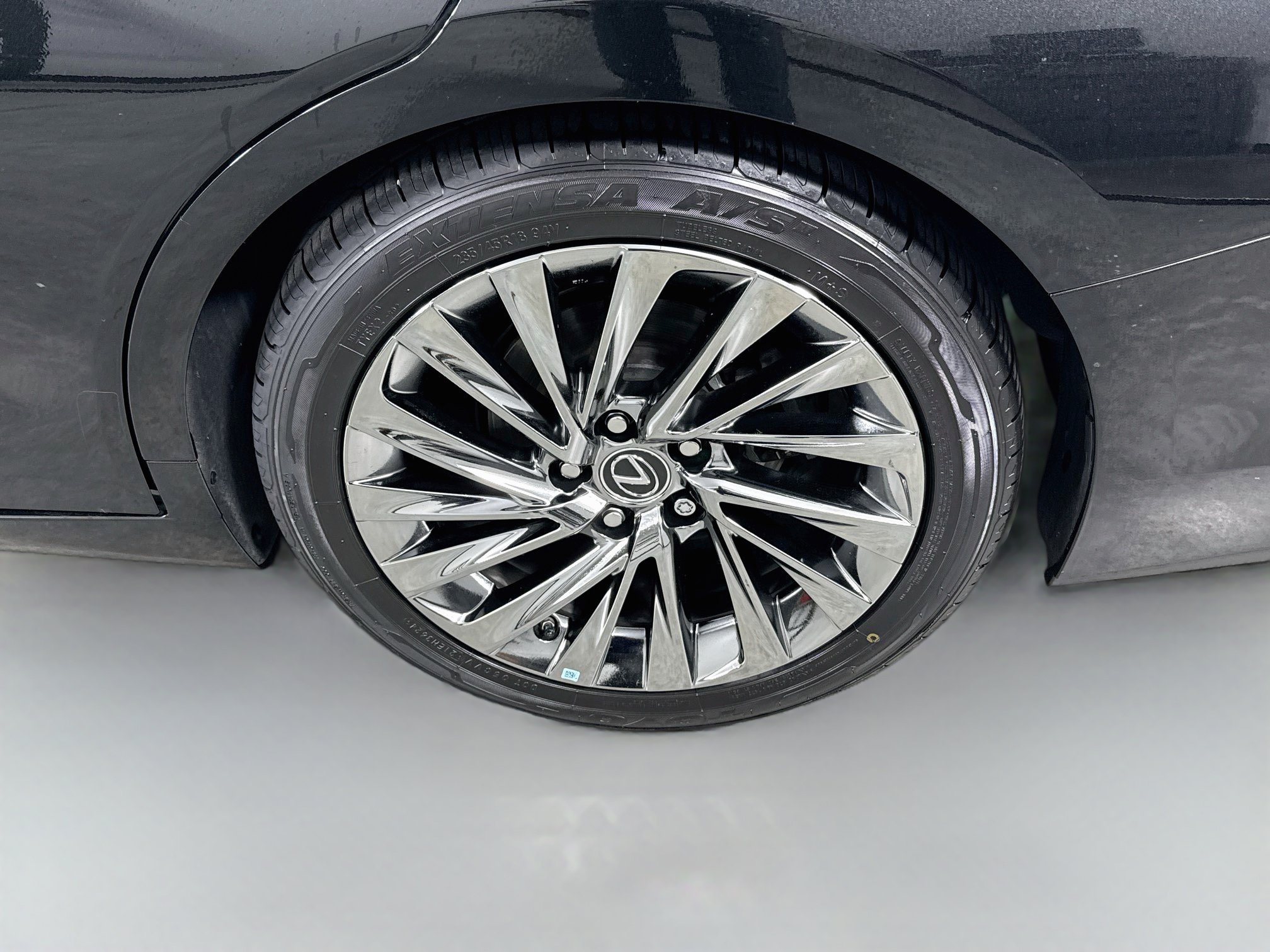 Used 2024 Lexus ES 350 Ultra Luxury w/ Accessory Package (Z2) FWD image 30