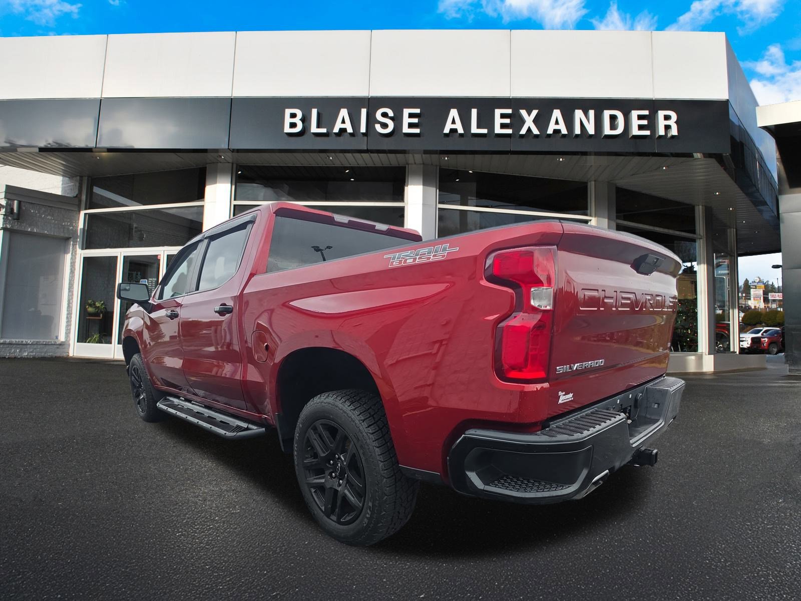 Used 2021 Chevrolet Silverado 1500 LT Trail Boss image 8