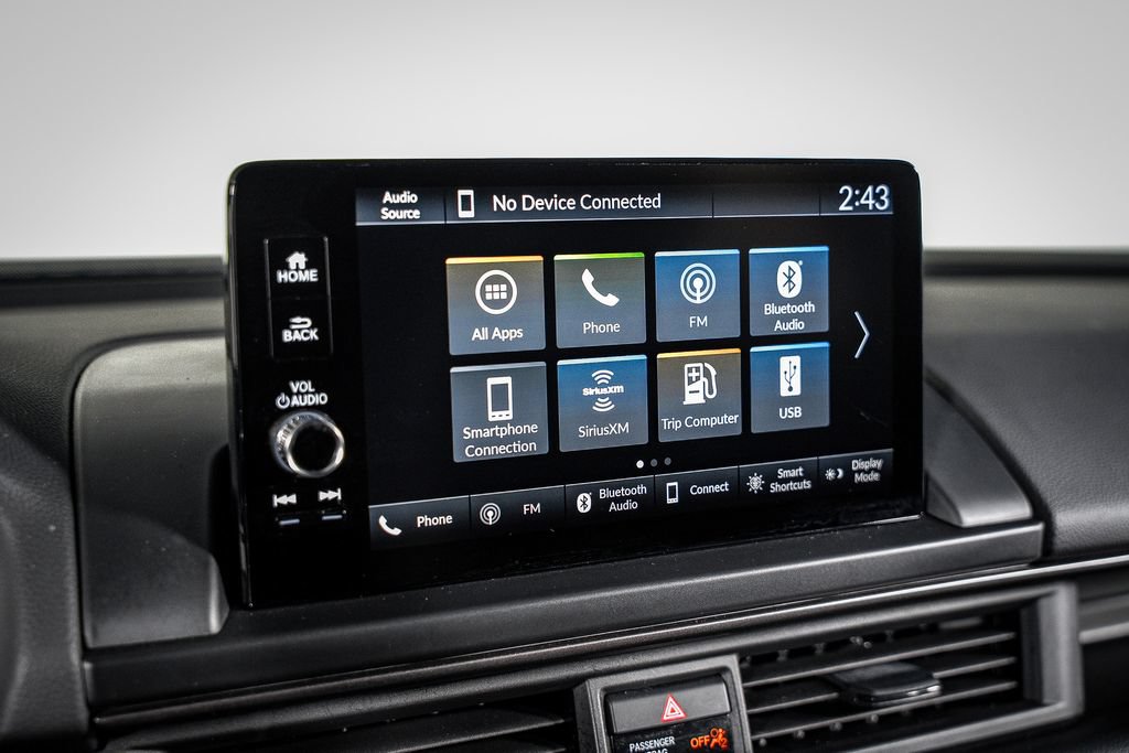 Used 2025 Honda Pilot TrailSport image 32