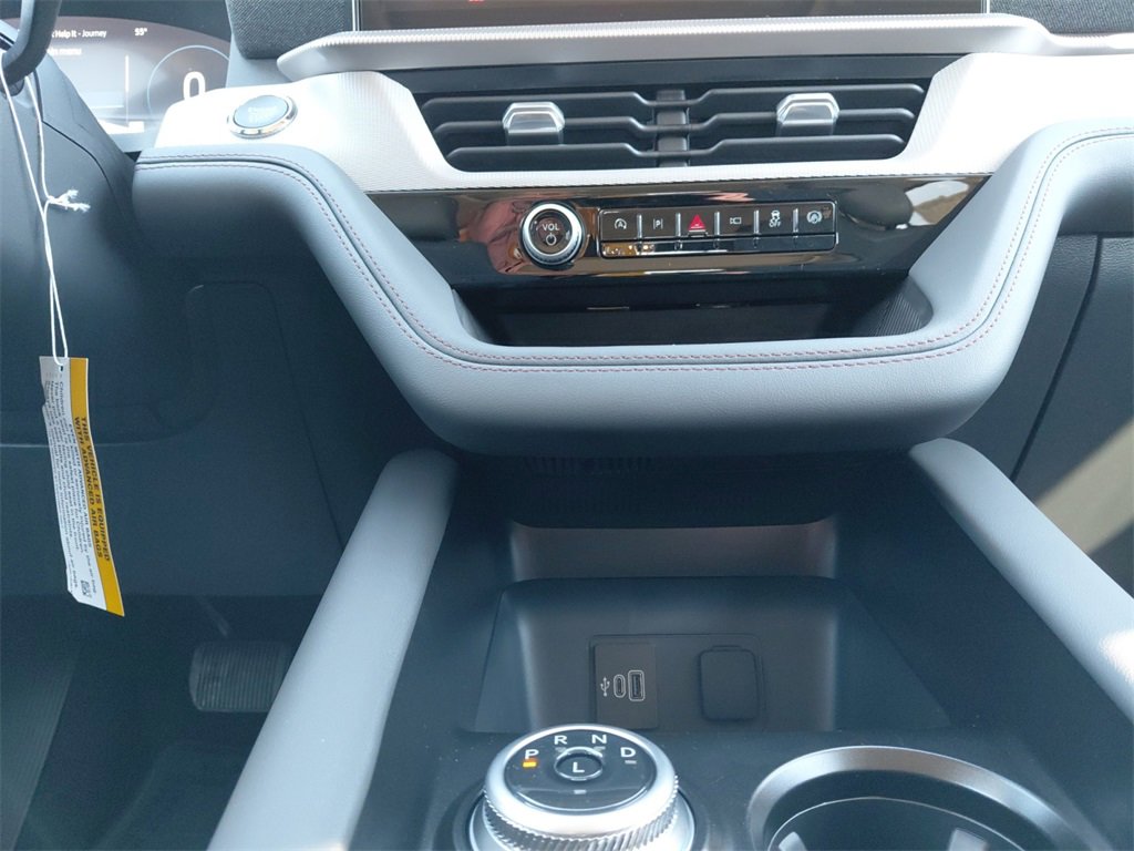 New 2026 Ford Explorer Active image 11