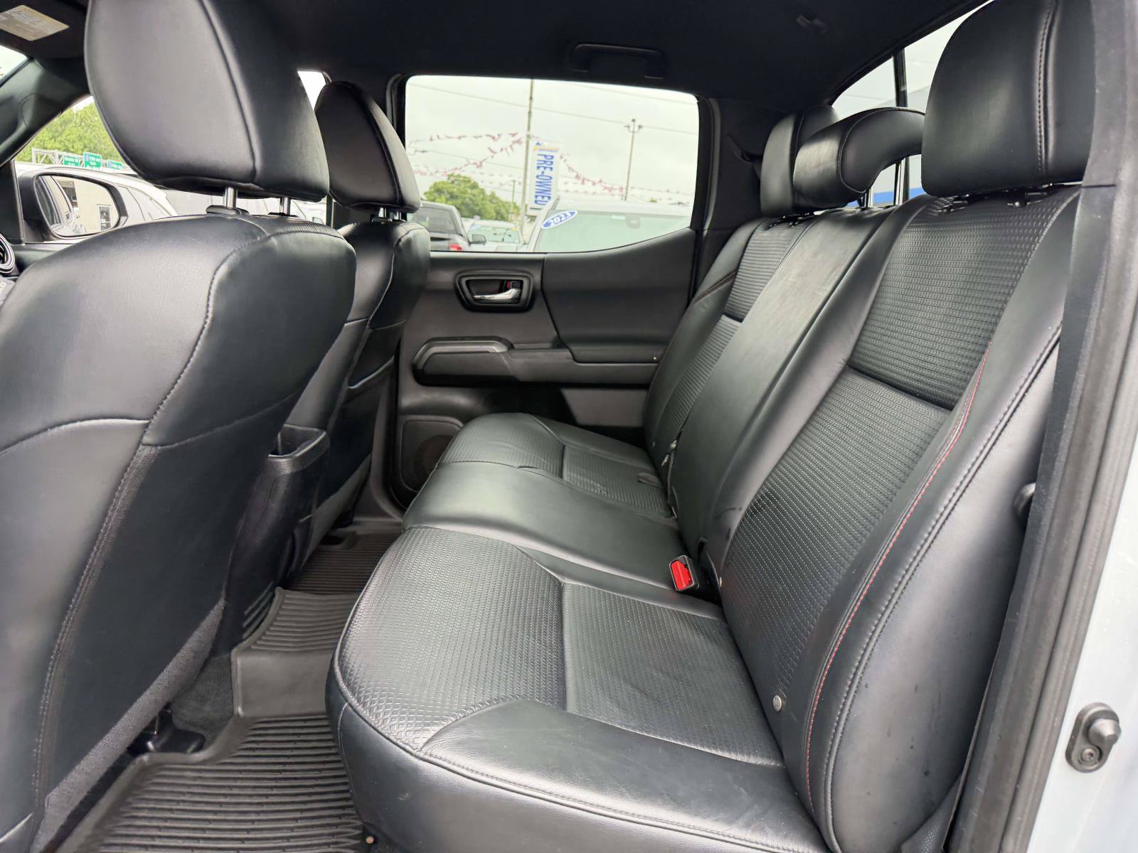 Used 2017 Toyota Tacoma TRD Pro AWD/4WD image 11