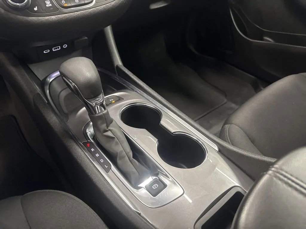 Used 2024 Chevrolet Malibu LT FWD image 19