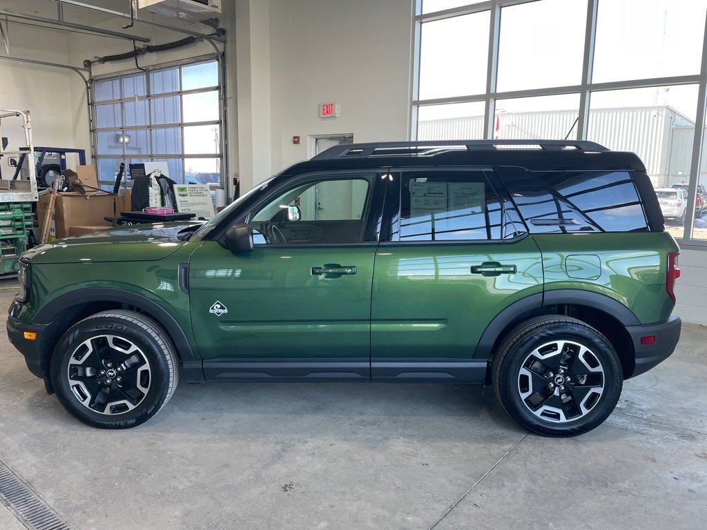 Used 2023 Ford Bronco Sport Outer Banks w/ Tech Package image 8