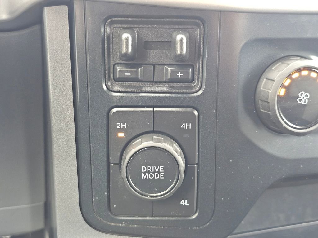 Used 2022 Ford F150 XLT w/ XTR Package AWD/4WD image 26