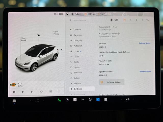 Used 2022 Tesla Model Y Long Range AWD/4WD image 33