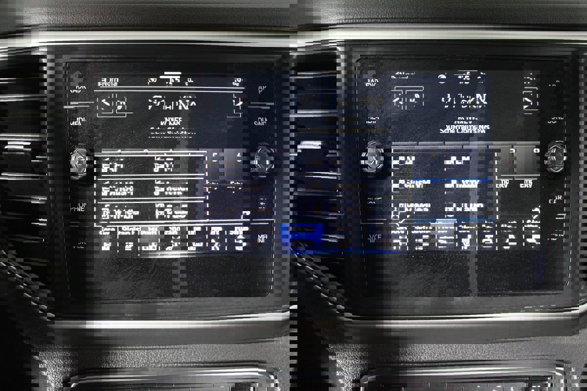 Used 2021 Volkswagen Atlas Cross Sport SE w/ Panoramic Sunroof Package image 27