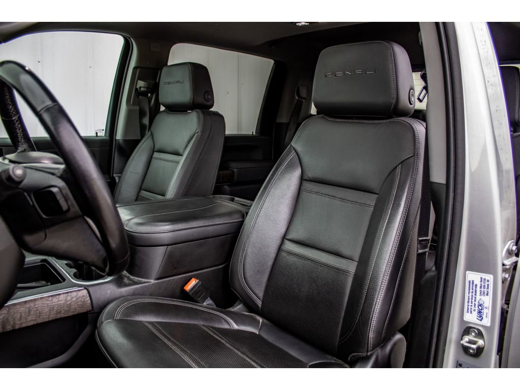 Used 2023 GMC Sierra 3500 Denali w/ Denali Ultimate Package image 19