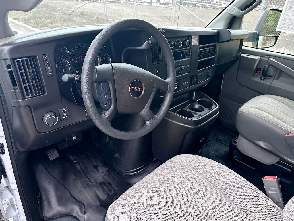 Used 2024 GMC Savana 4500 w/ Power Convenience Package image 29