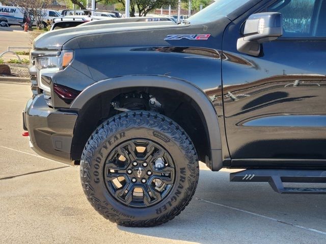 Used 2024 Chevrolet Silverado 1500 ZR2 w/ Technology Package image 15