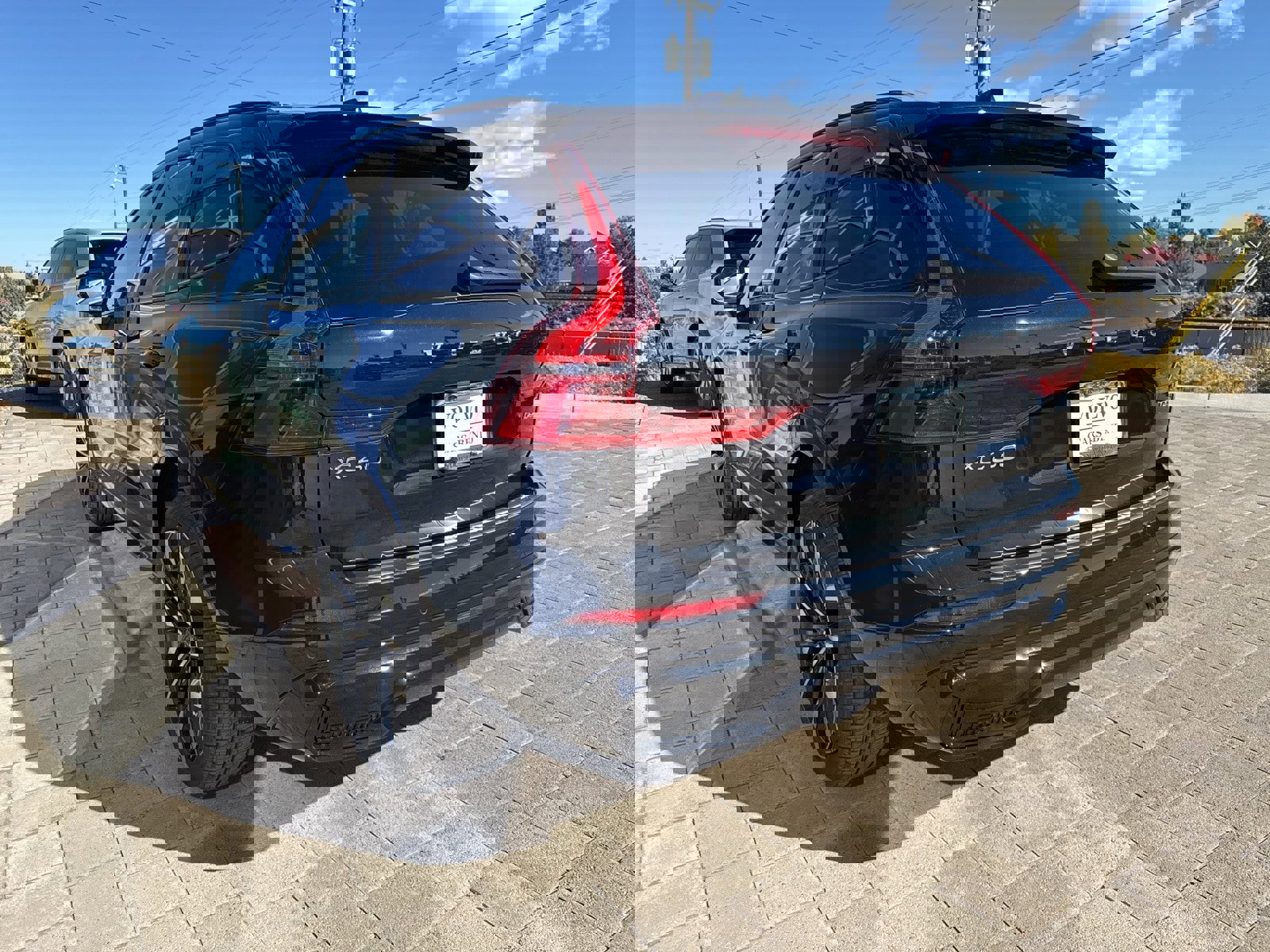 New 2026 Volvo XC60 B5 Ultra w/ Protection Package Premier image 3