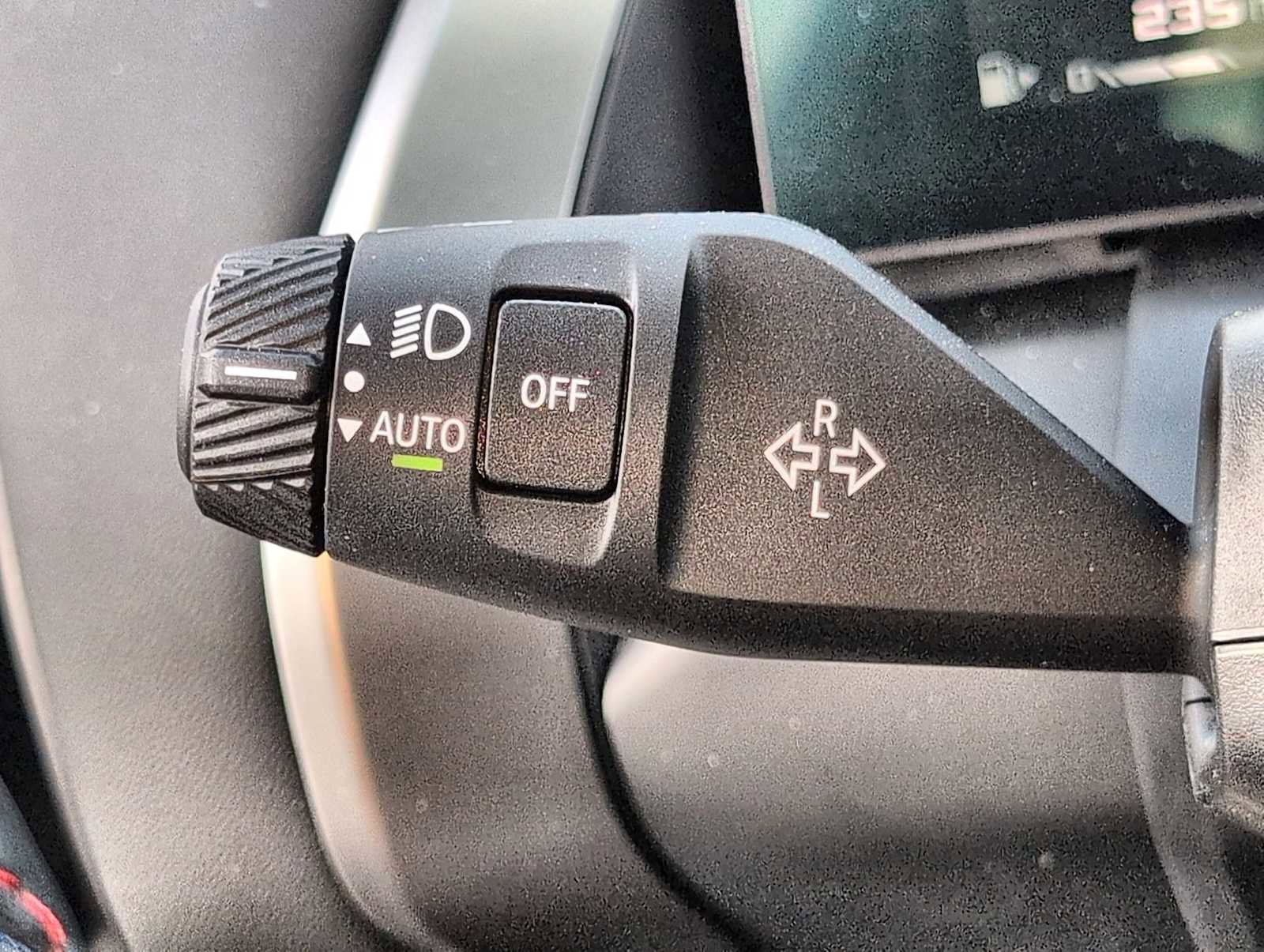 Used 2025 BMW X3 M50 w/ Premium Package AWD/4WD image 26