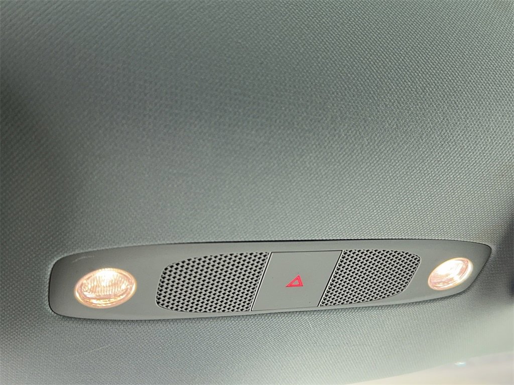 Used 2021 Tesla Model Y Long Range image 38