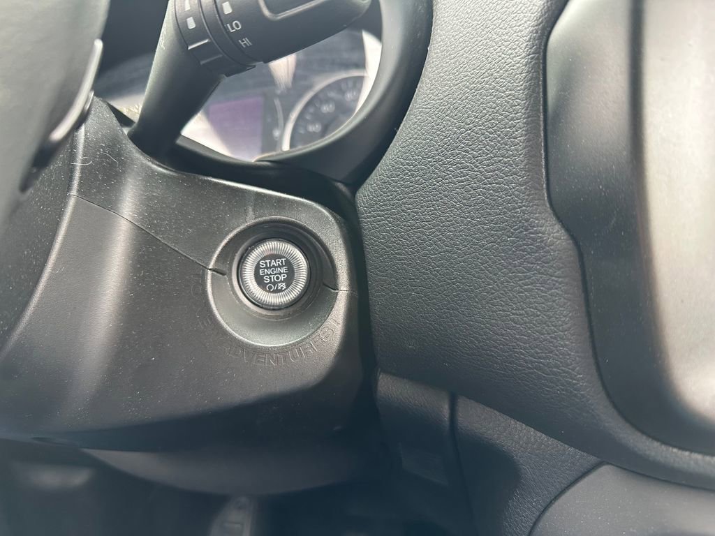 Certified 2023 Jeep Renegade Latitude AWD/4WD image 20