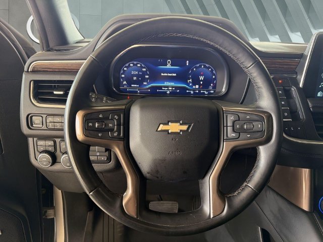 Used 2024 Chevrolet Suburban High Country AWD/4WD image 13