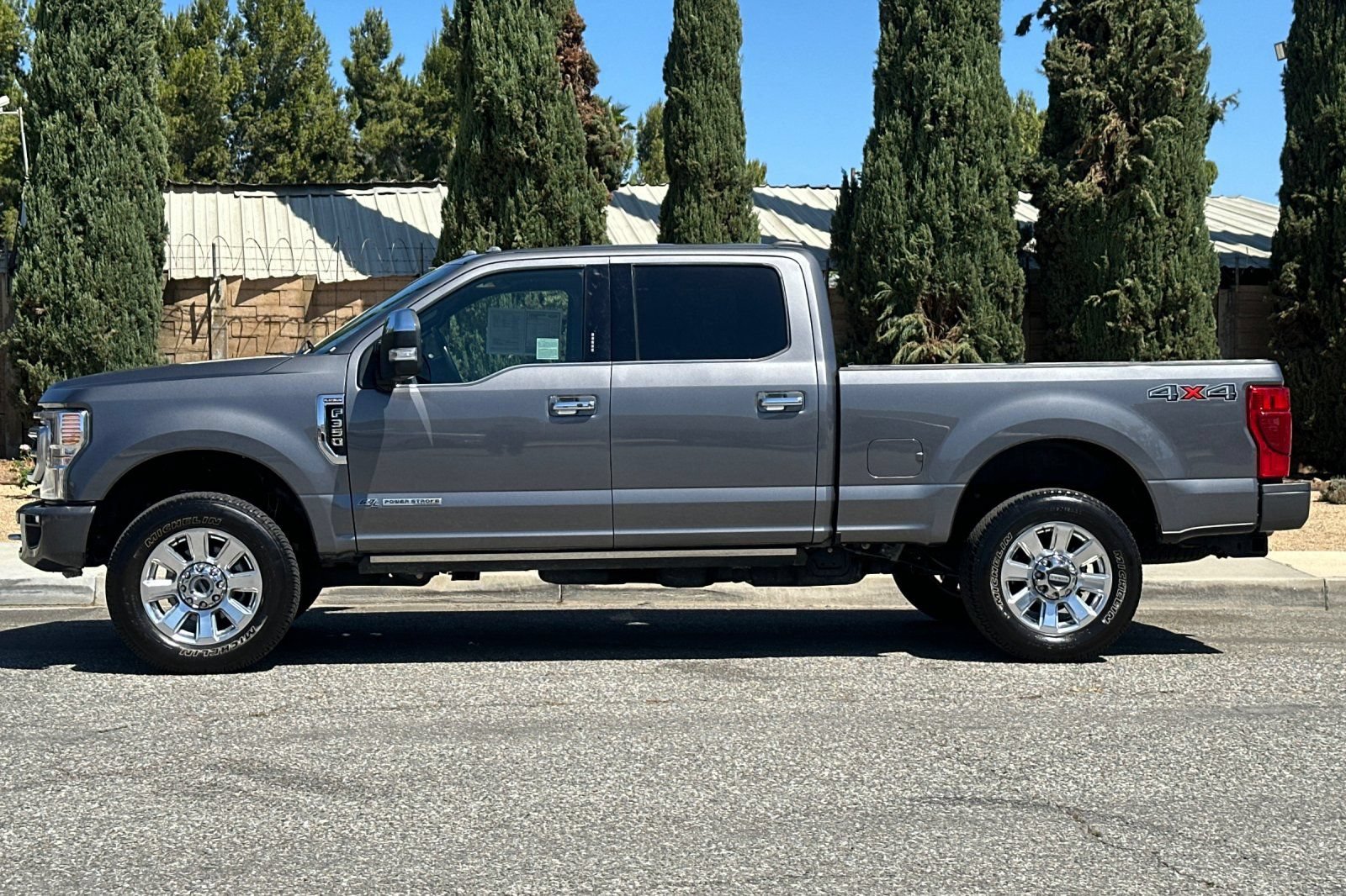 Used 2022 Ford F350 Platinum AWD/4WD image 7