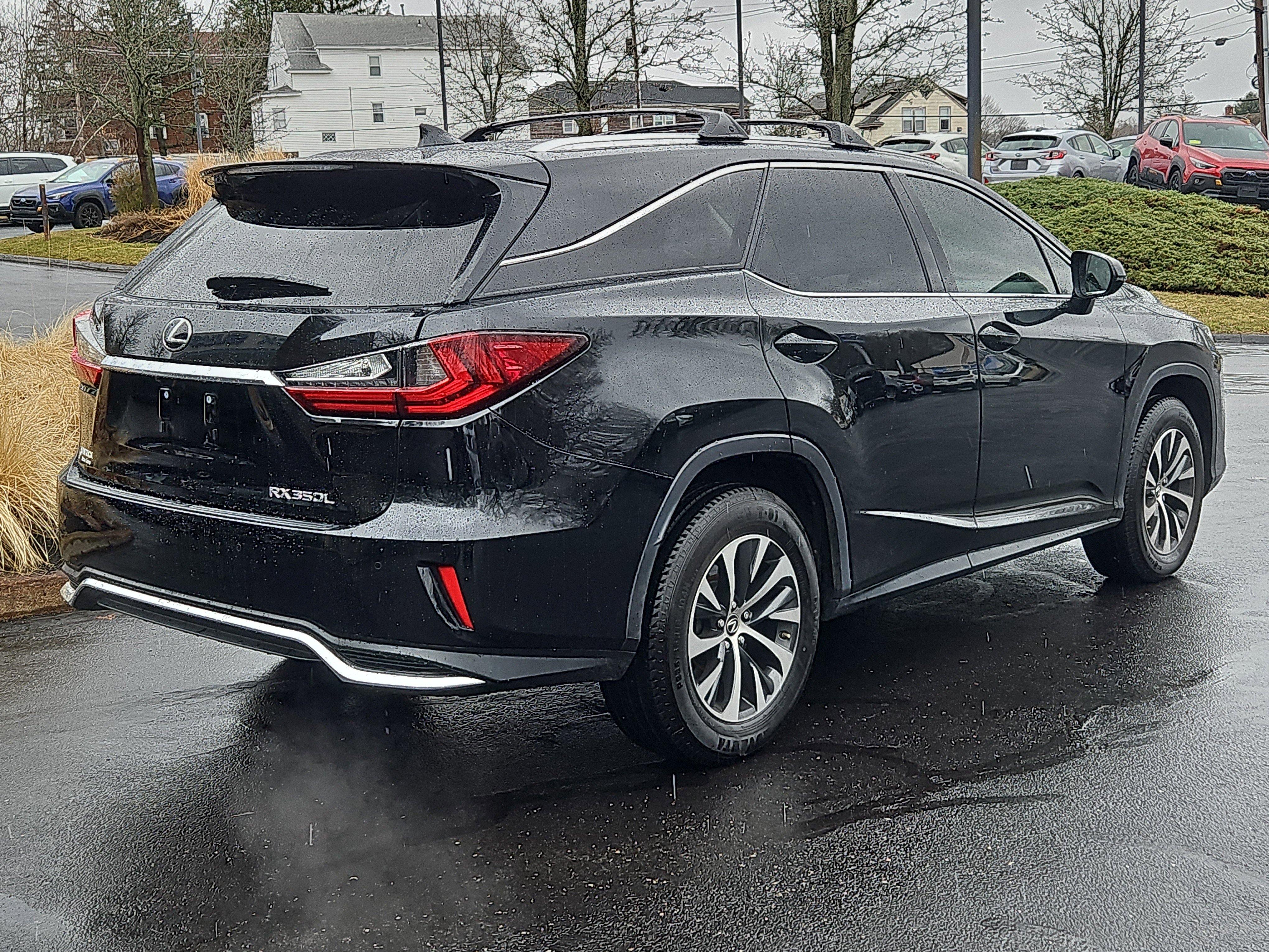 Used 2022 Lexus RX 350L Premium w/ Premium Package image 2