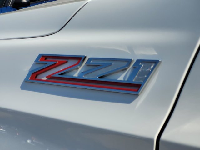 Used 2022 Chevrolet Suburban Z71 AWD/4WD image 8