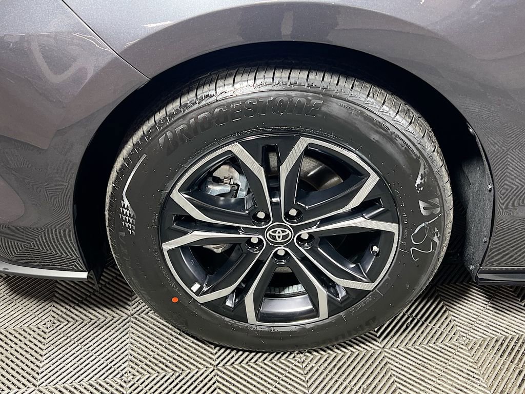 Certified 2025 Toyota Sienna Platinum AWD/4WD image 33