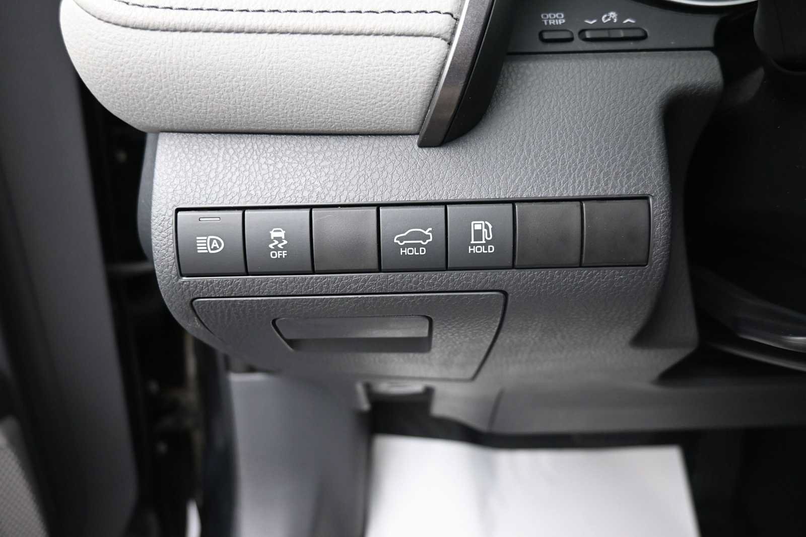 Used 2023 Toyota Camry XLE AWD/4WD image 10