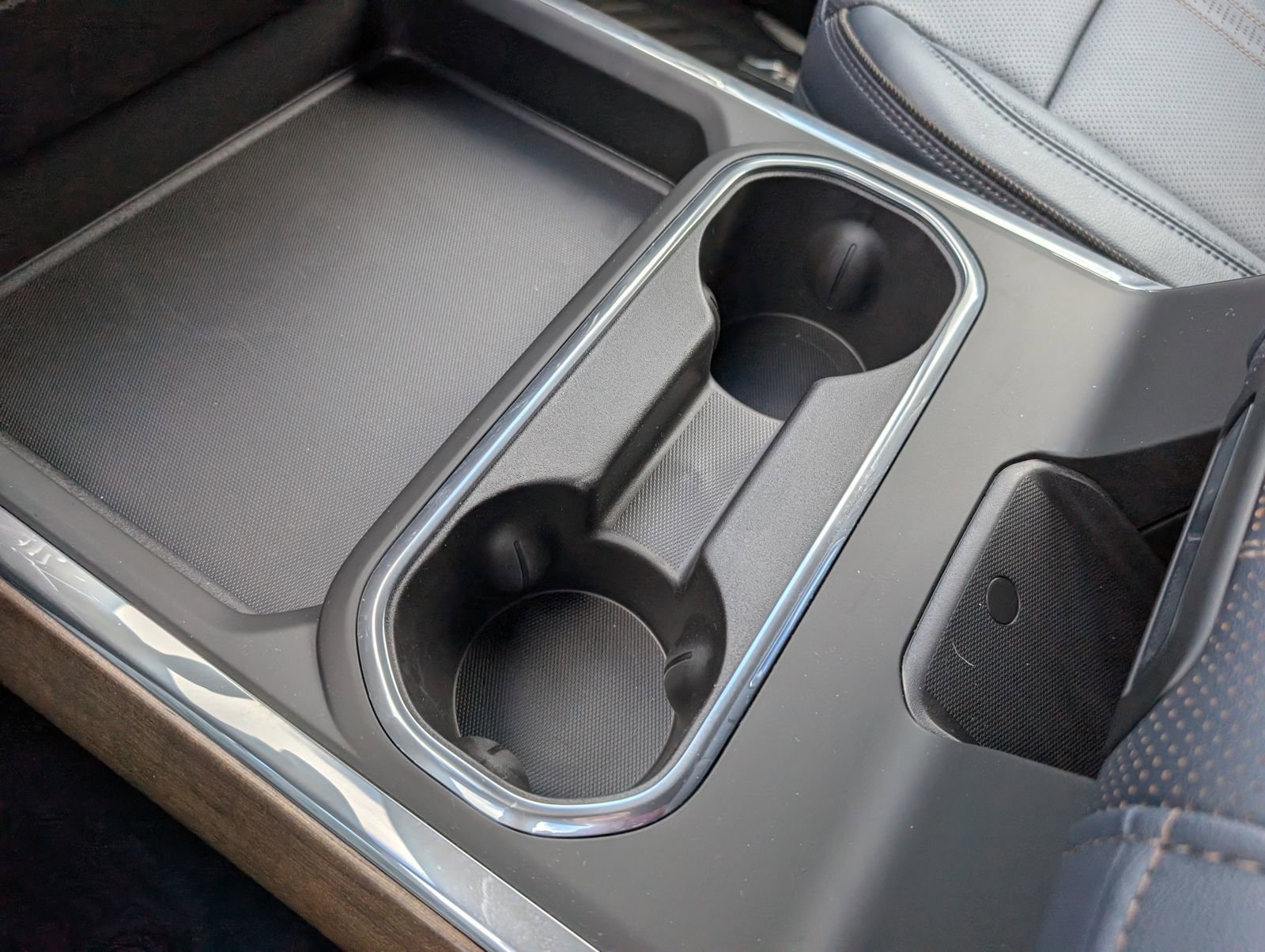 Used 2025 Chevrolet Silverado 2500 High Country w/ High Country Premium Package image 19