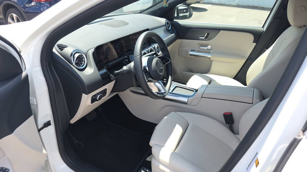Certified 2025 Mercedes-Benz GLA 250 image 22