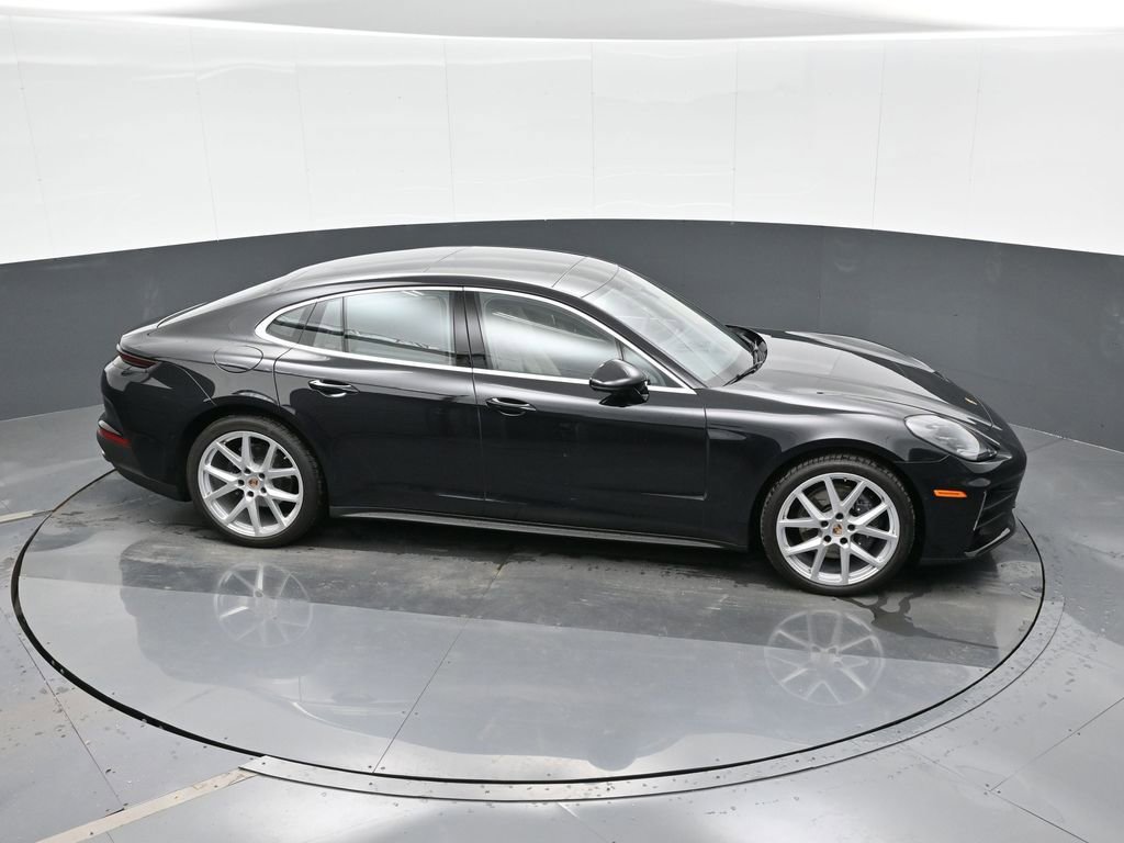 Certified 2025 Porsche Panamera image 31