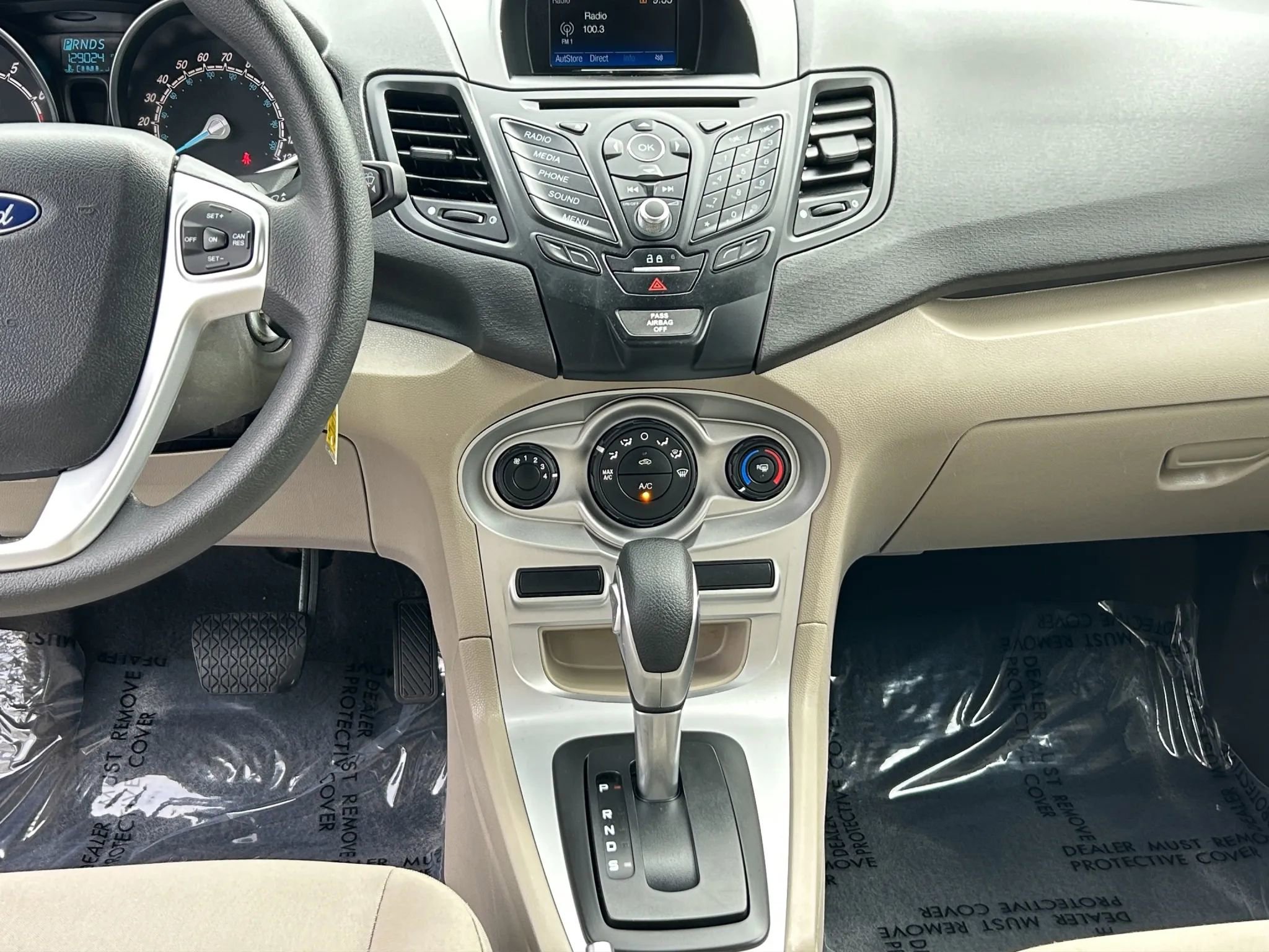 Used 2019 Ford Fiesta SE image 16