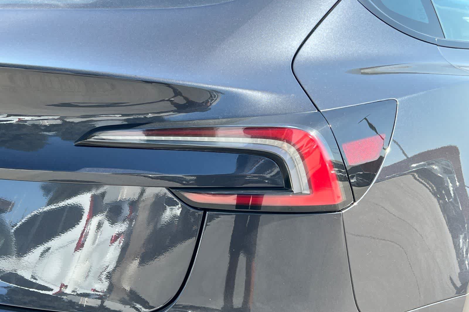 Used 2025 Tesla Model 3 Long Range RWD image 13