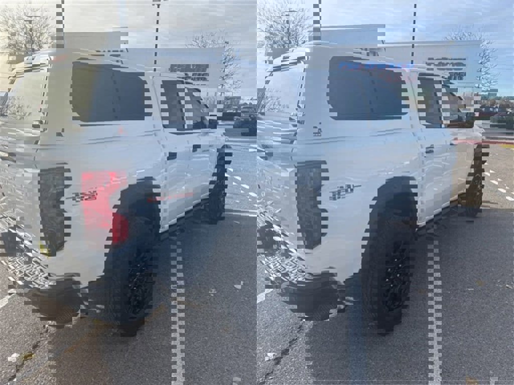 Certified 2024 Chevrolet Colorado Trail Boss w/ Advanced Trailering Package image 3