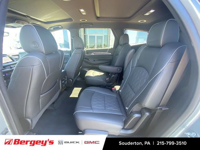Used 2023 Buick Enclave Avenir w/ Avenir Technology Package AWD/4WD image 29
