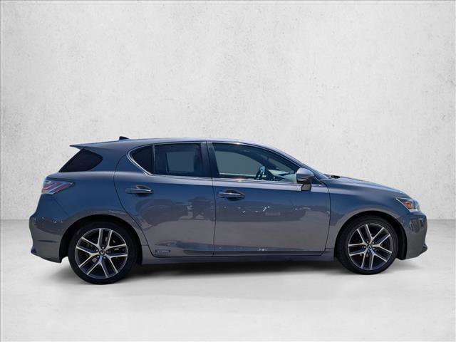 Used 2016 Lexus CT 200h w/ Navigation Package FWD image 4