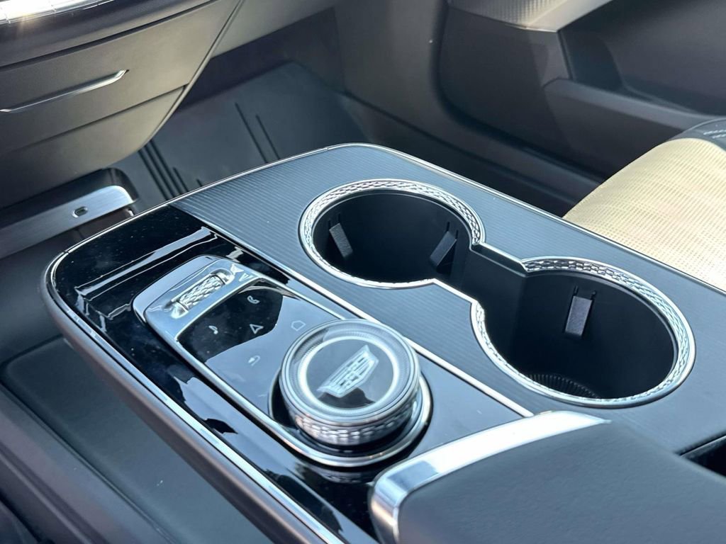 New 2026 Cadillac Lyriq Premium Luxury w/ LPO, Floor Liner Package AWD/4WD image 13