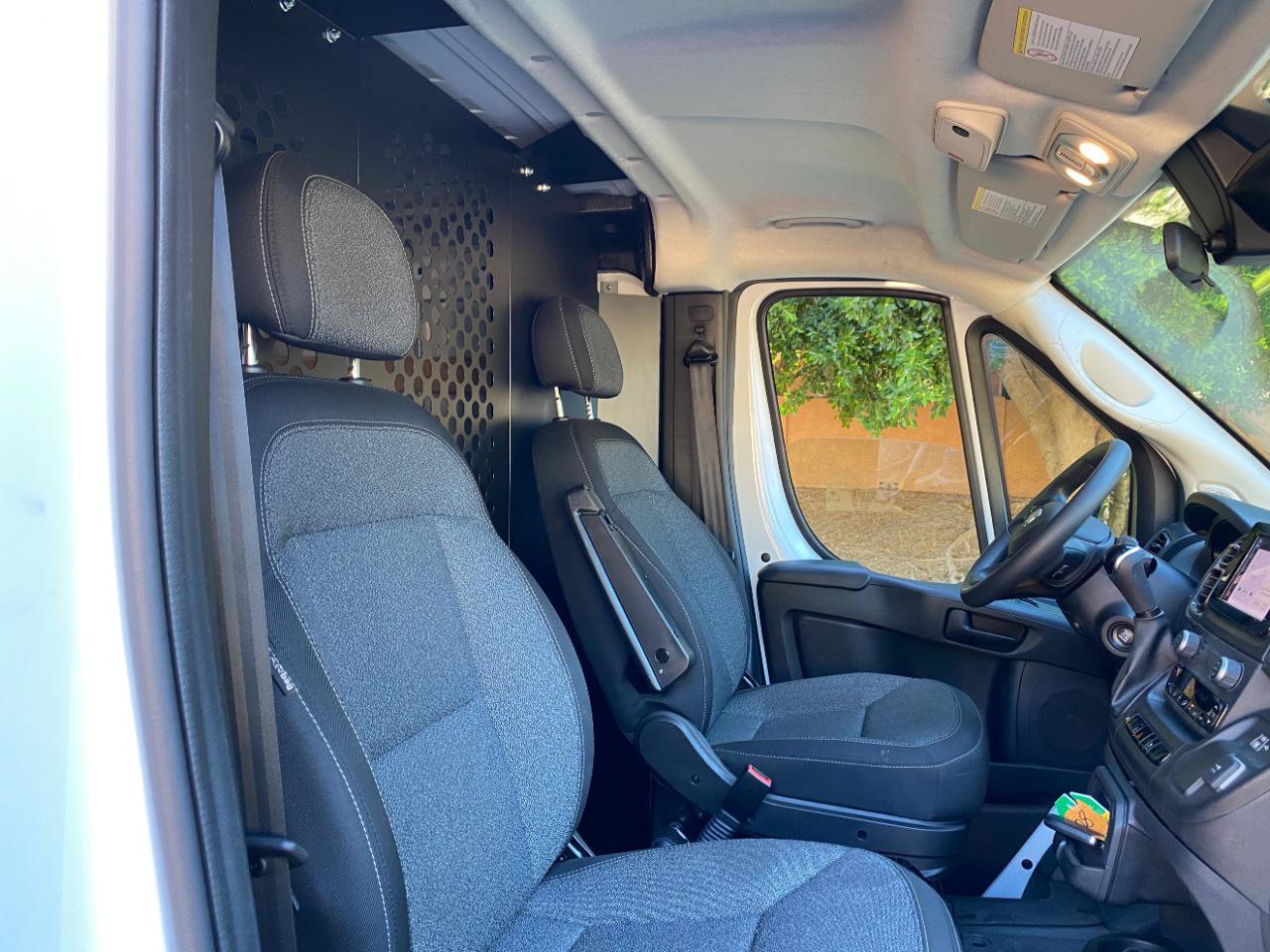 Used 2025 RAM ProMaster 2500 w/ U-Haul Equipment Group FWD image 36