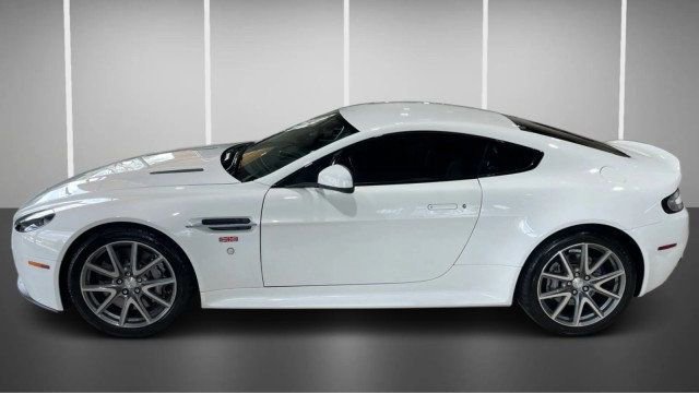 Used 2015 Aston Martin V8 Vantage GT image 5