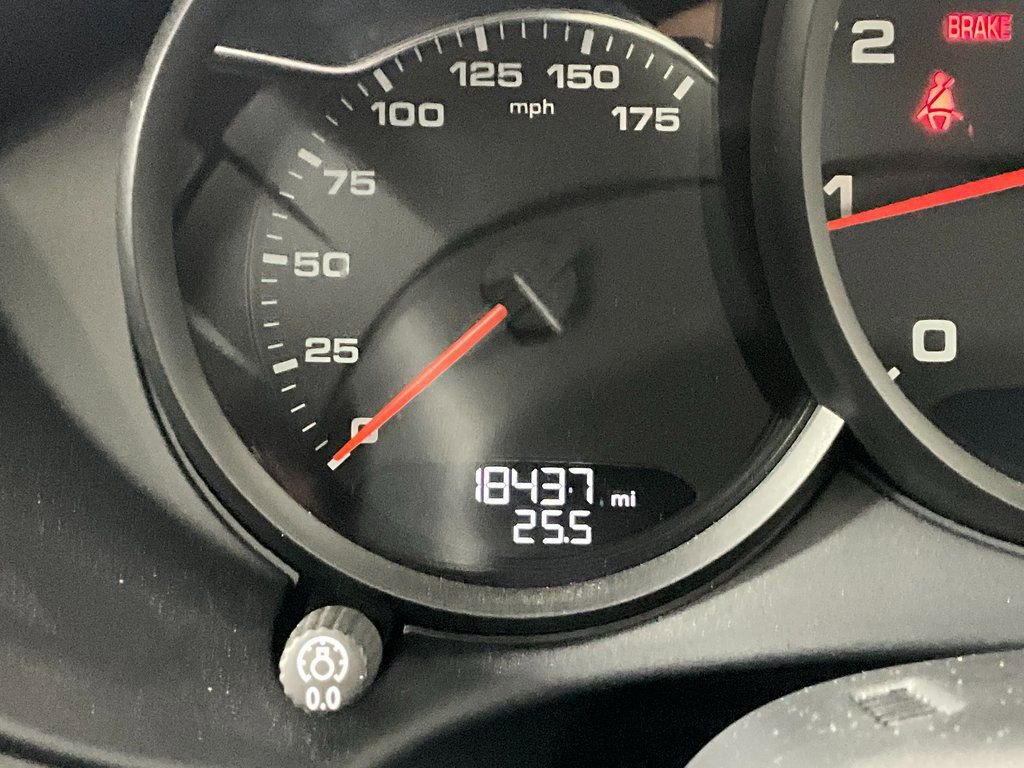 Used 2024 Porsche 718 Cayman image 11