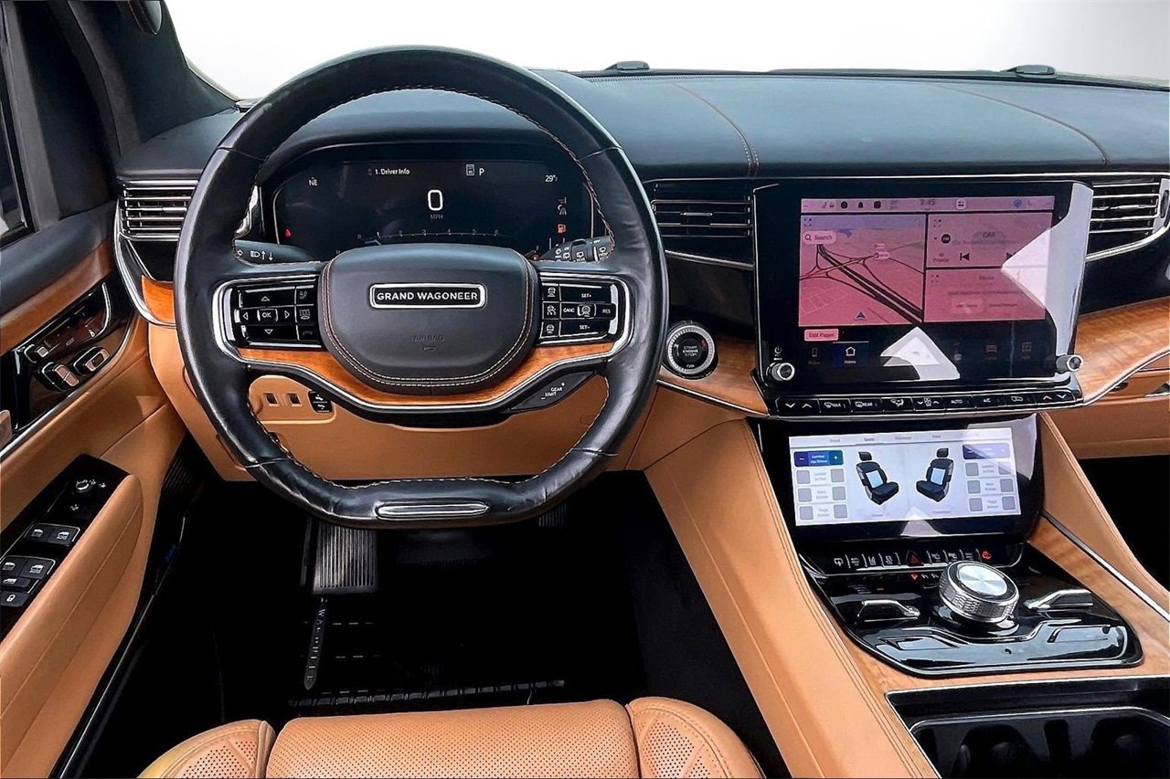 Used 2022 Jeep Grand Wagoneer Series III image 12