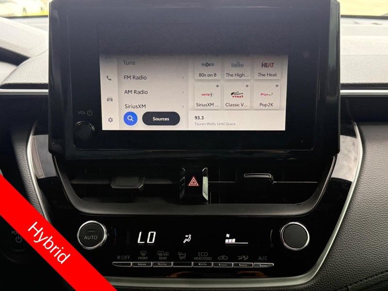 Used 2024 Toyota Corolla Cross AWD Hybrid image 16