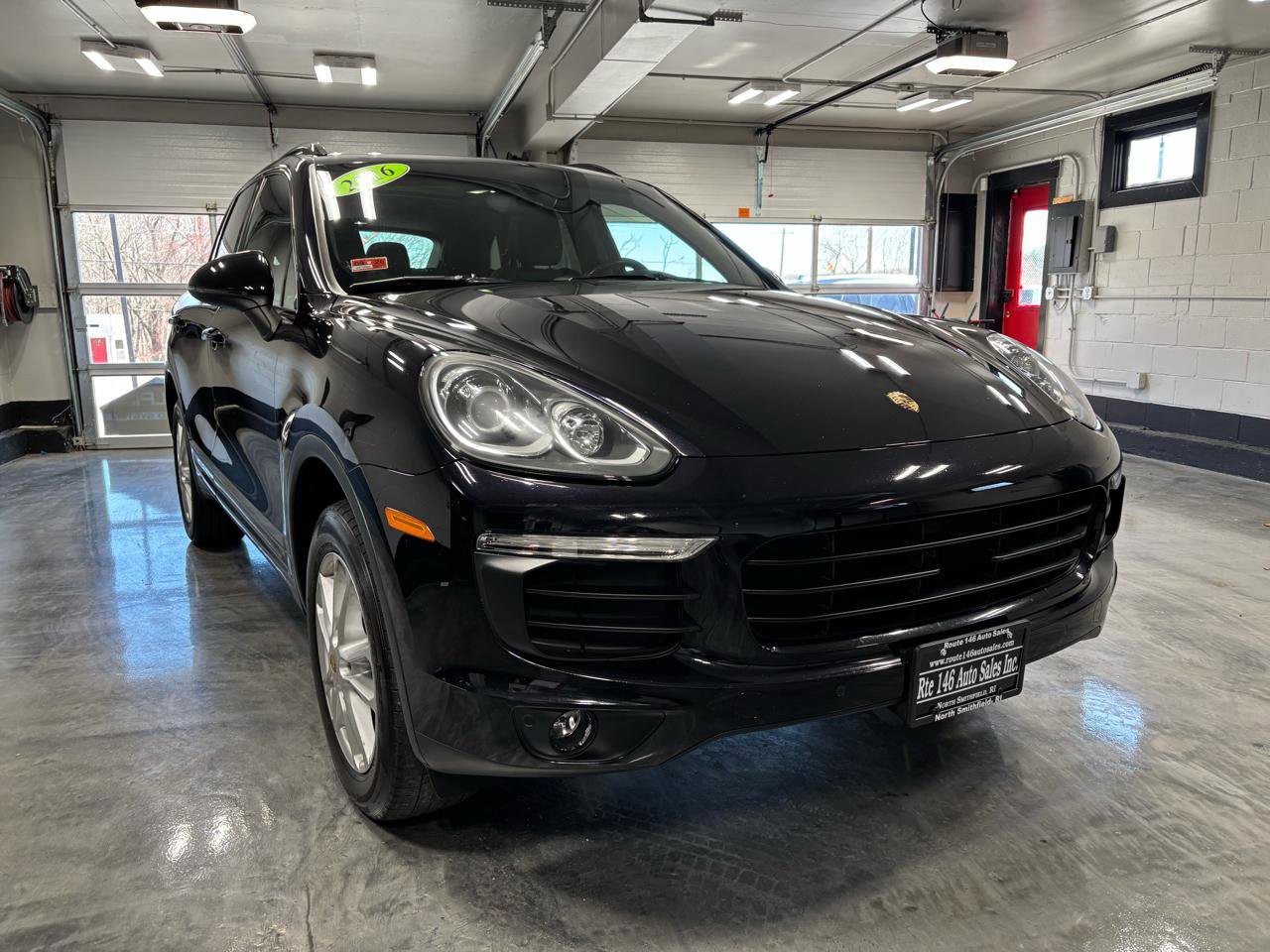 Used 2016 Porsche Cayenne AWD/4WD image 3