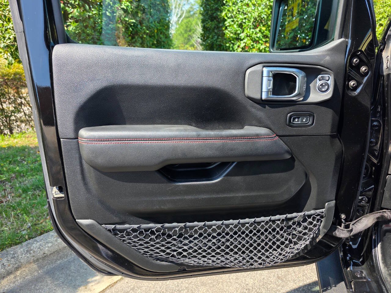 Used 2020 Jeep Wrangler Unlimited Rubicon w/ Quick Order Package 28Y Recon AWD/4WD image 11