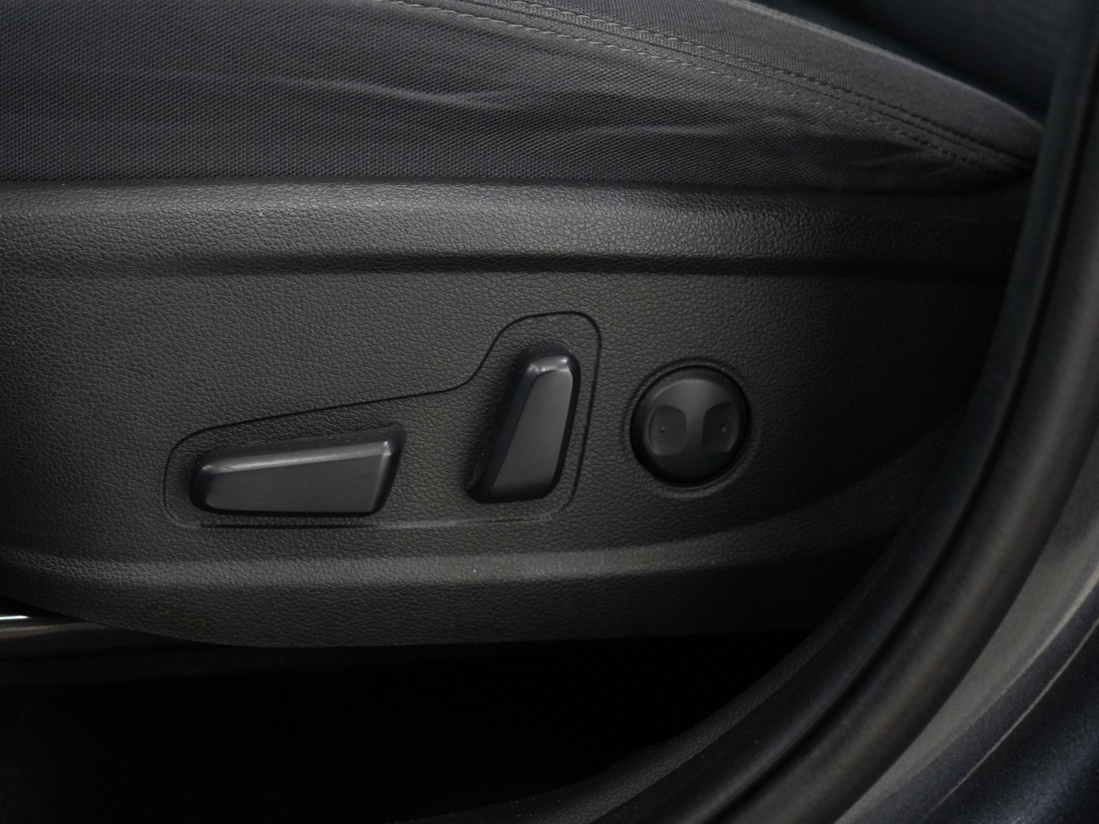 Used 2023 Hyundai Santa Fe SEL image 28