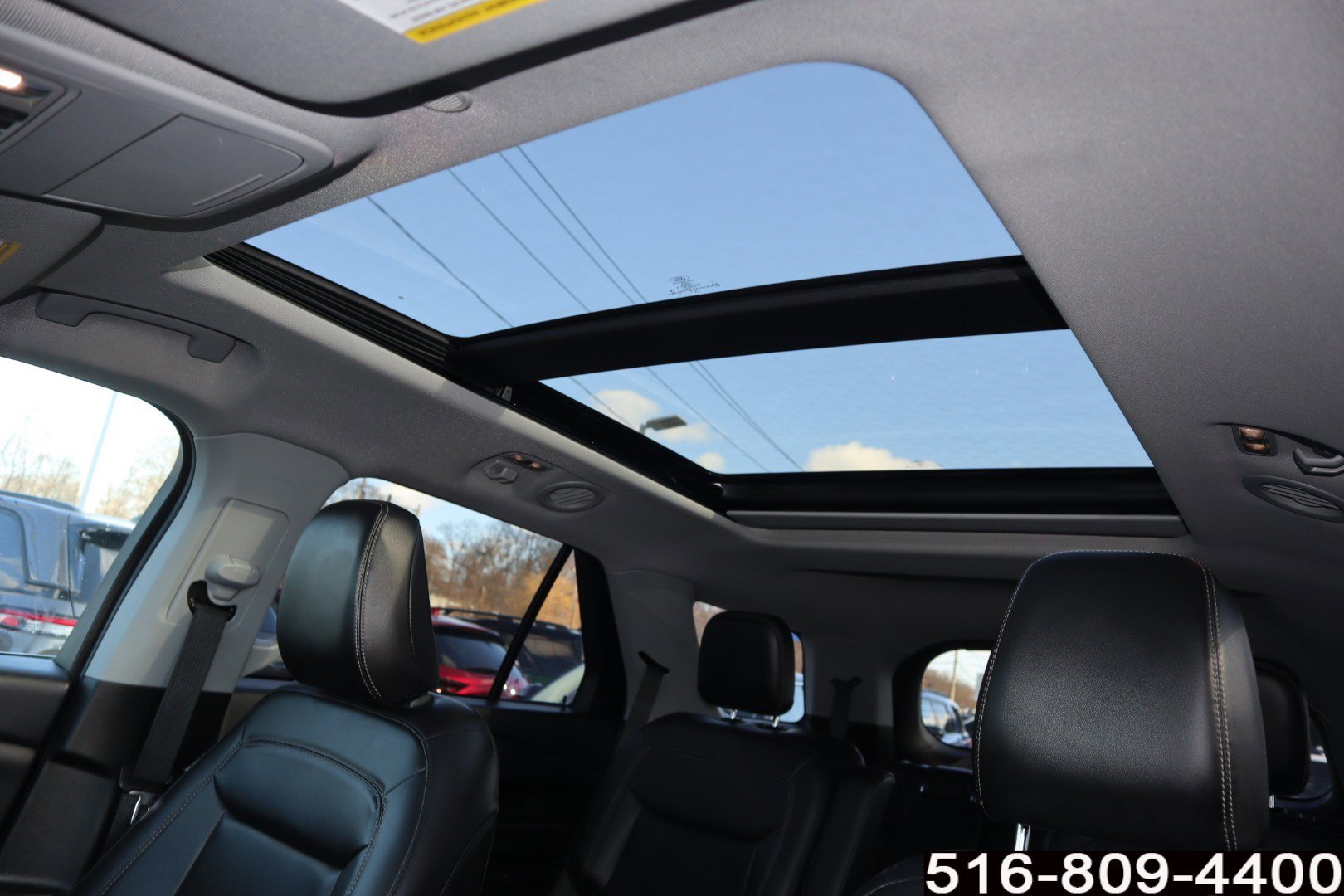 Used 2022 Ford Explorer XLT w/ Equipment Group 202A image 17