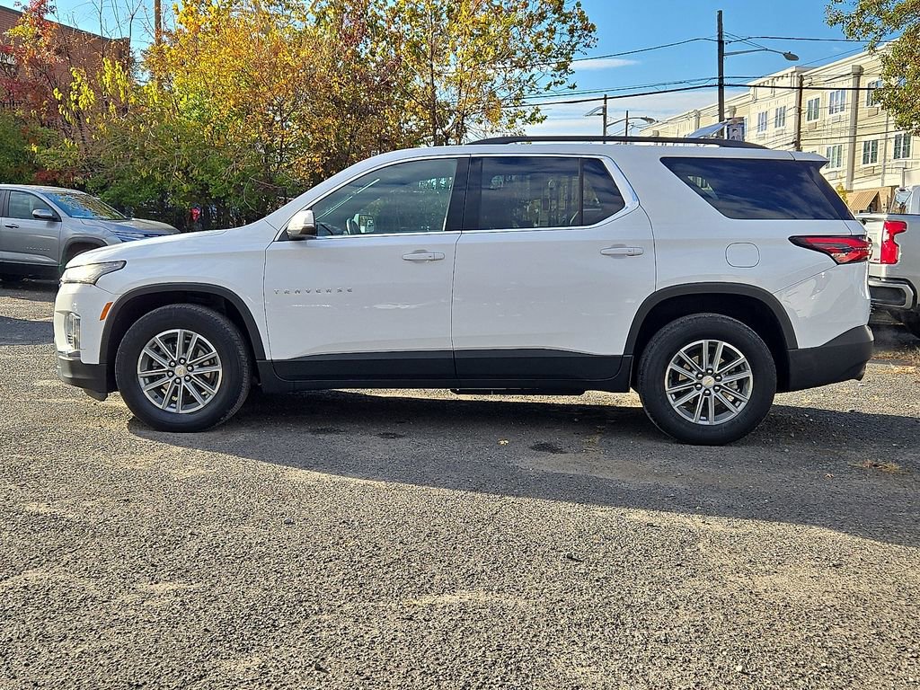 Used 2023 Chevrolet Traverse LT image 5