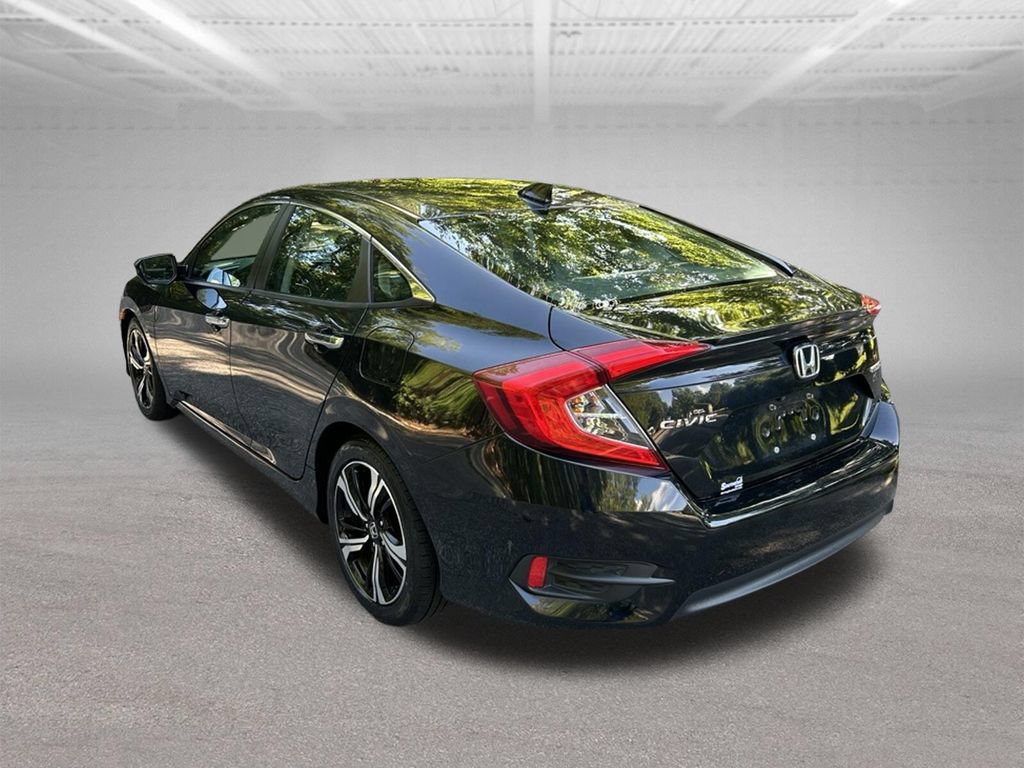 Used 2016 Honda Civic Touring image 3