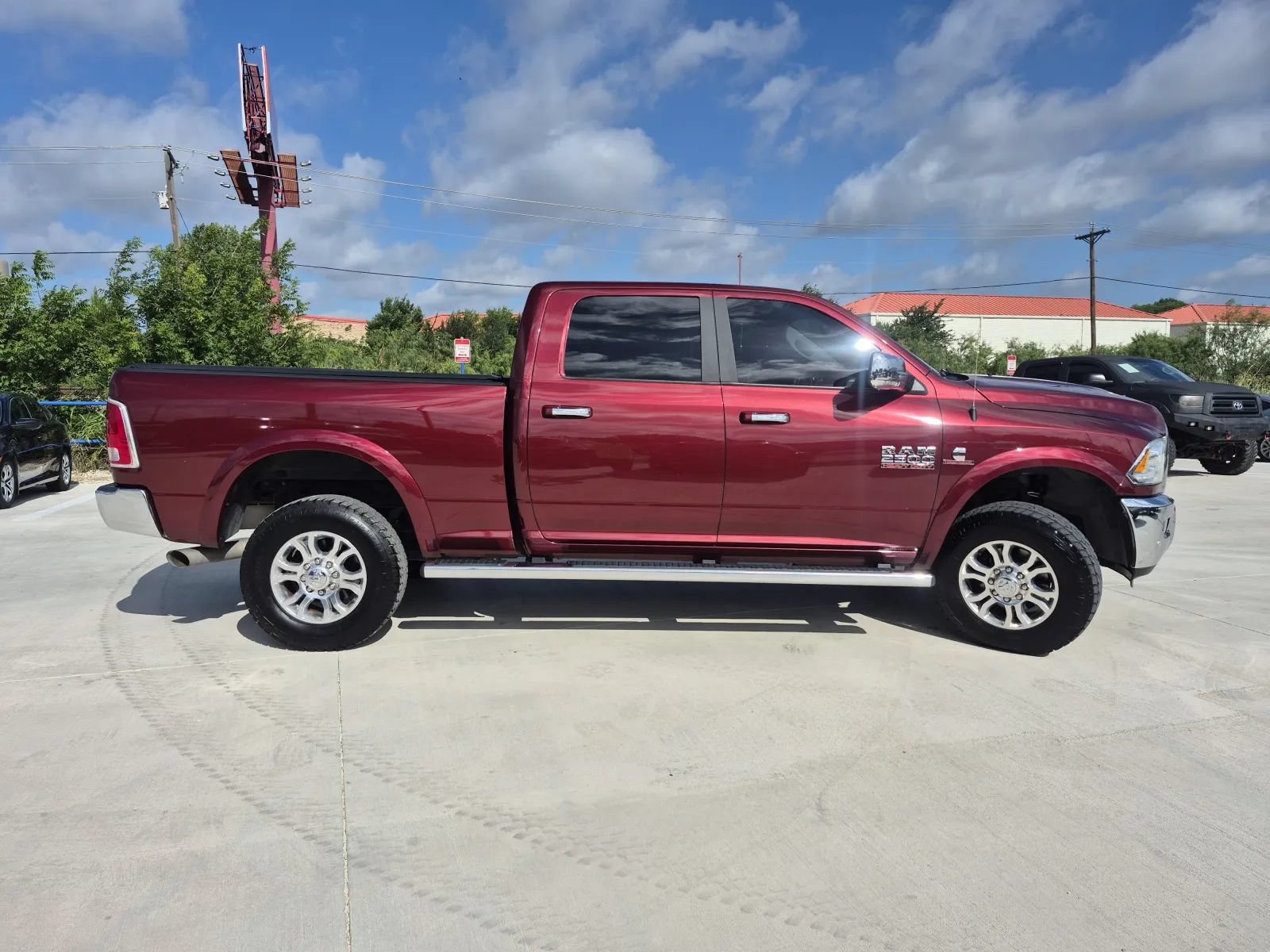 Used 2018 RAM 2500 Laramie AWD/4WD image 5
