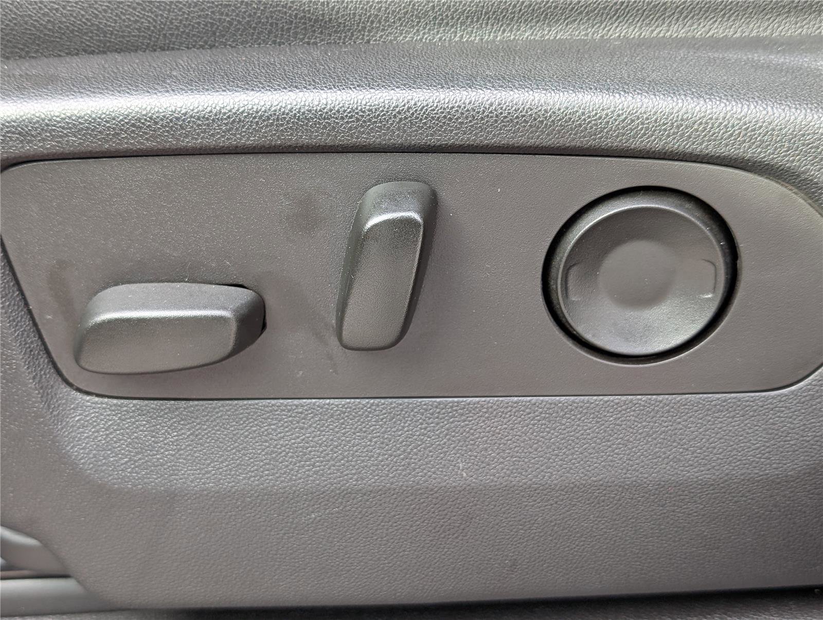 Used 2022 Chevrolet Tahoe LT image 22