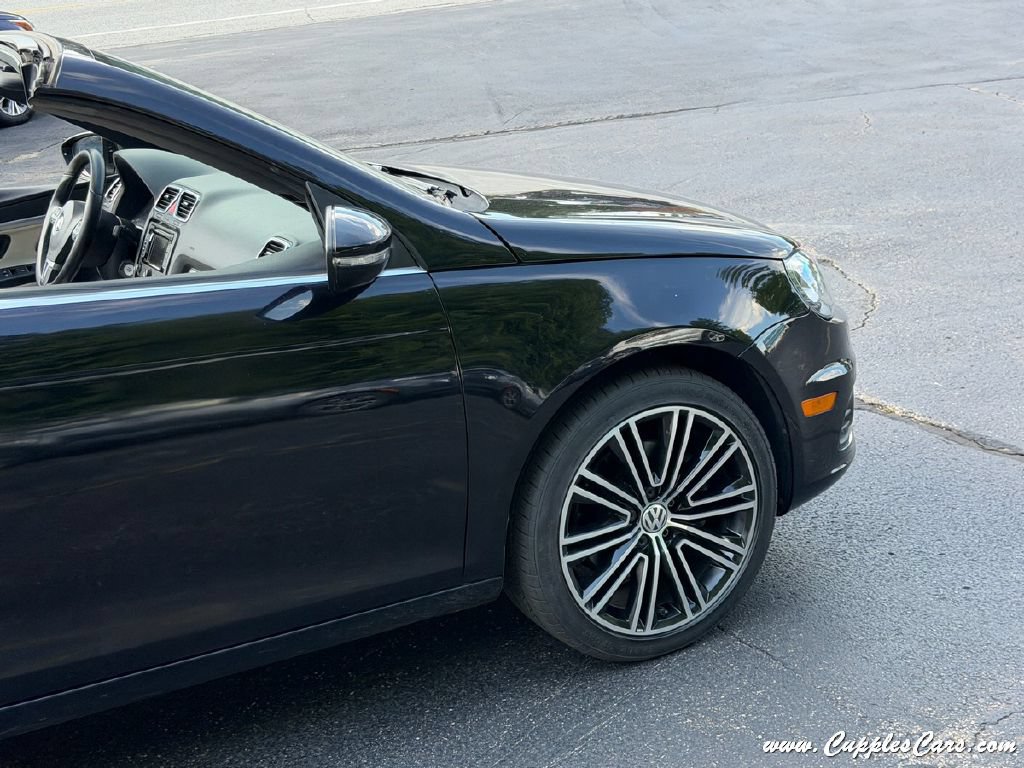 Used 2015 Volkswagen Eos Final Edition FWD image 40